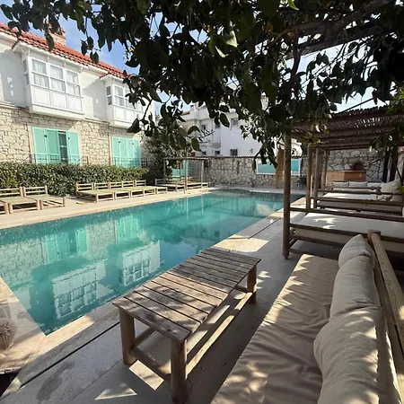 Otel Boreas 3*